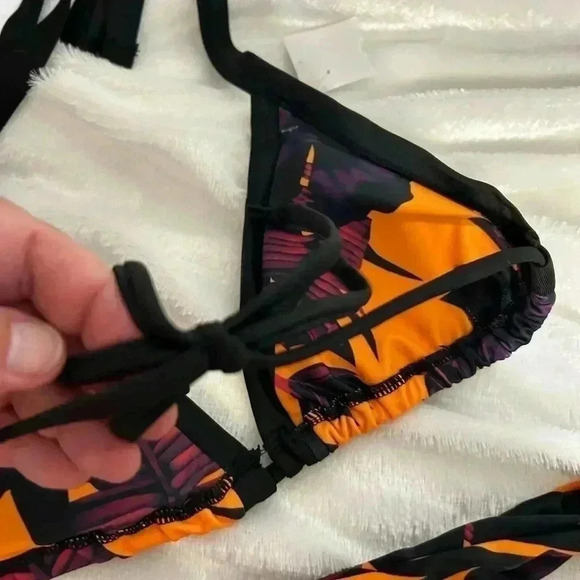 Junior‎ size small bikini. New - Picture 4 of 10